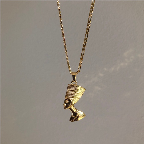Gold Nefertiti Necklace - Picture 4 of 4